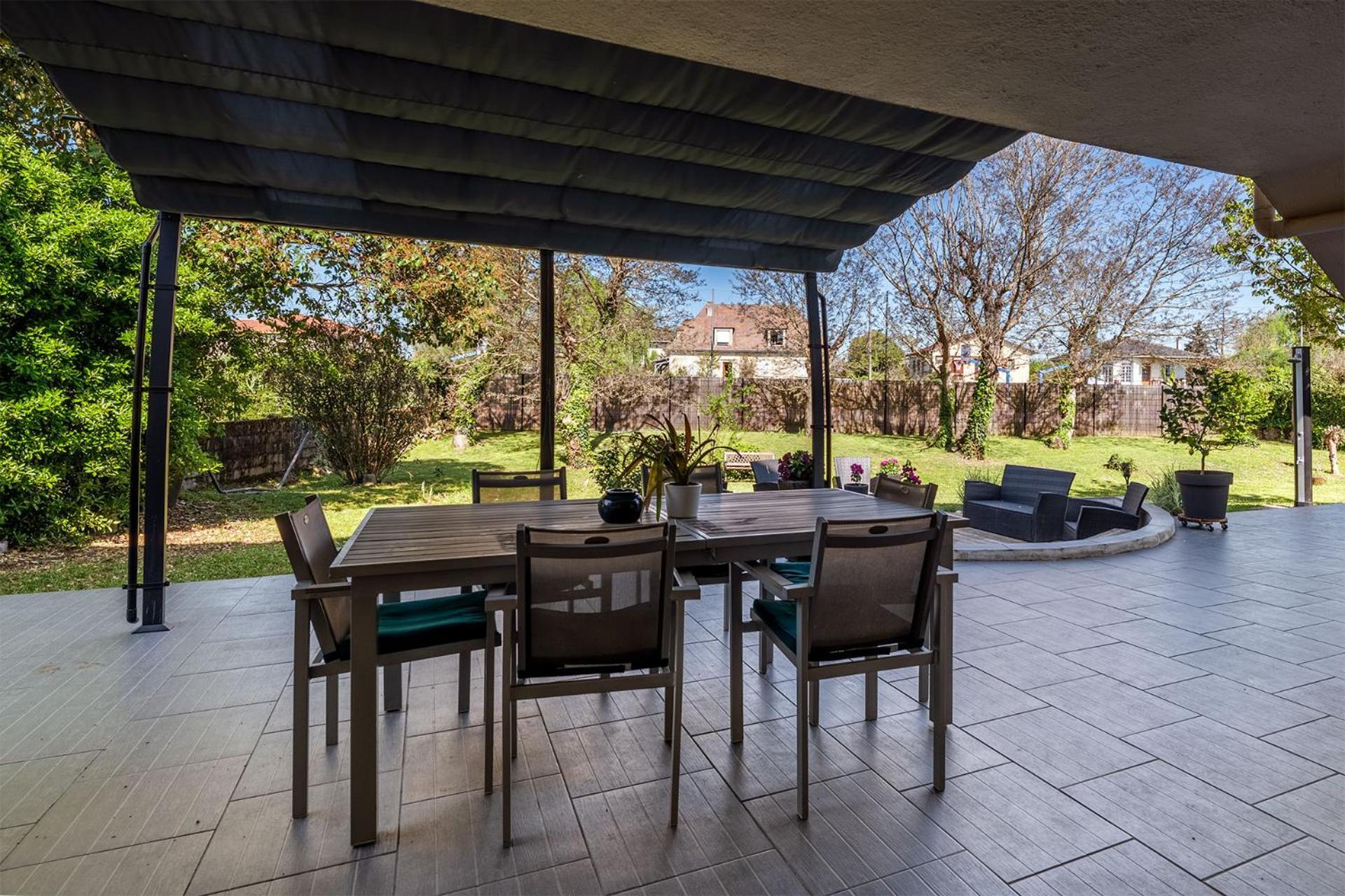 Maison Familiale Bergerac Billard Jardin Clos Exterior foto